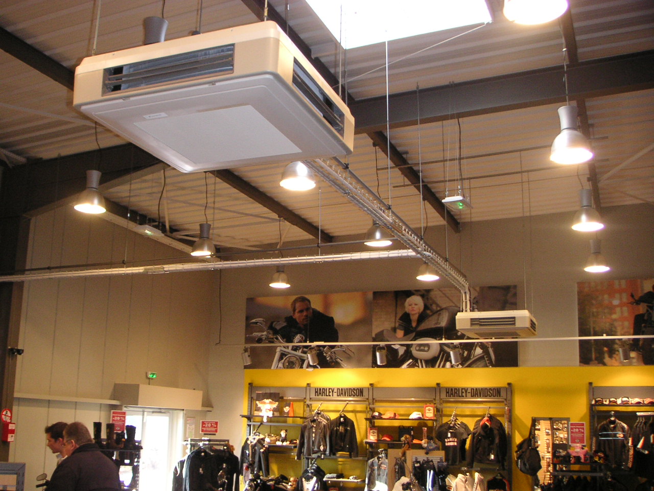 Installation de système de climatisations pour boutique / commerce